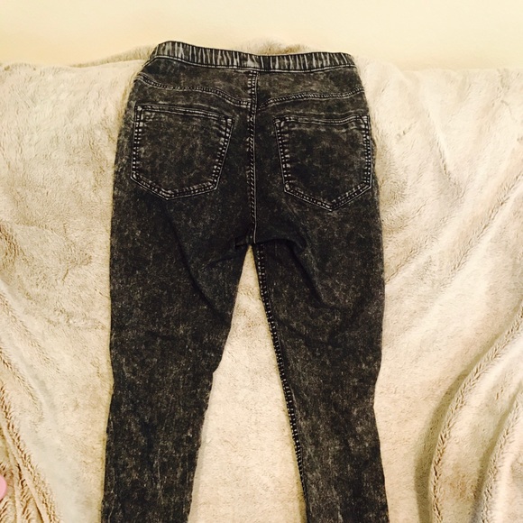 Jeans - Picture 4 of 4